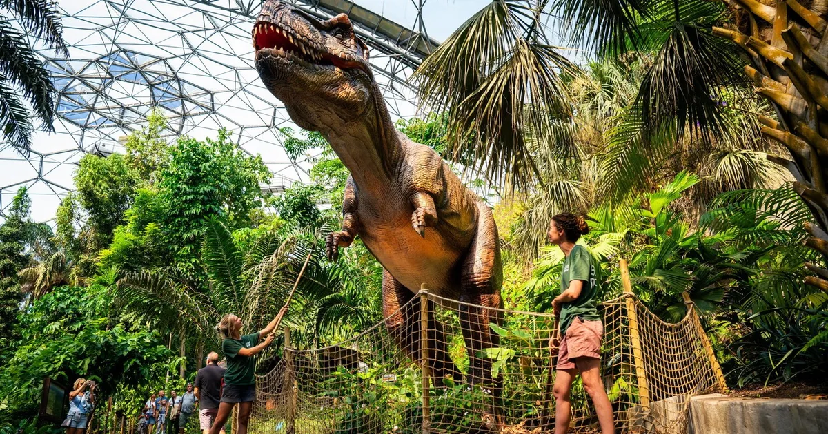 O nouă specie de dinozaur descoperită pe baza unei fosile ignorate timp de un secol