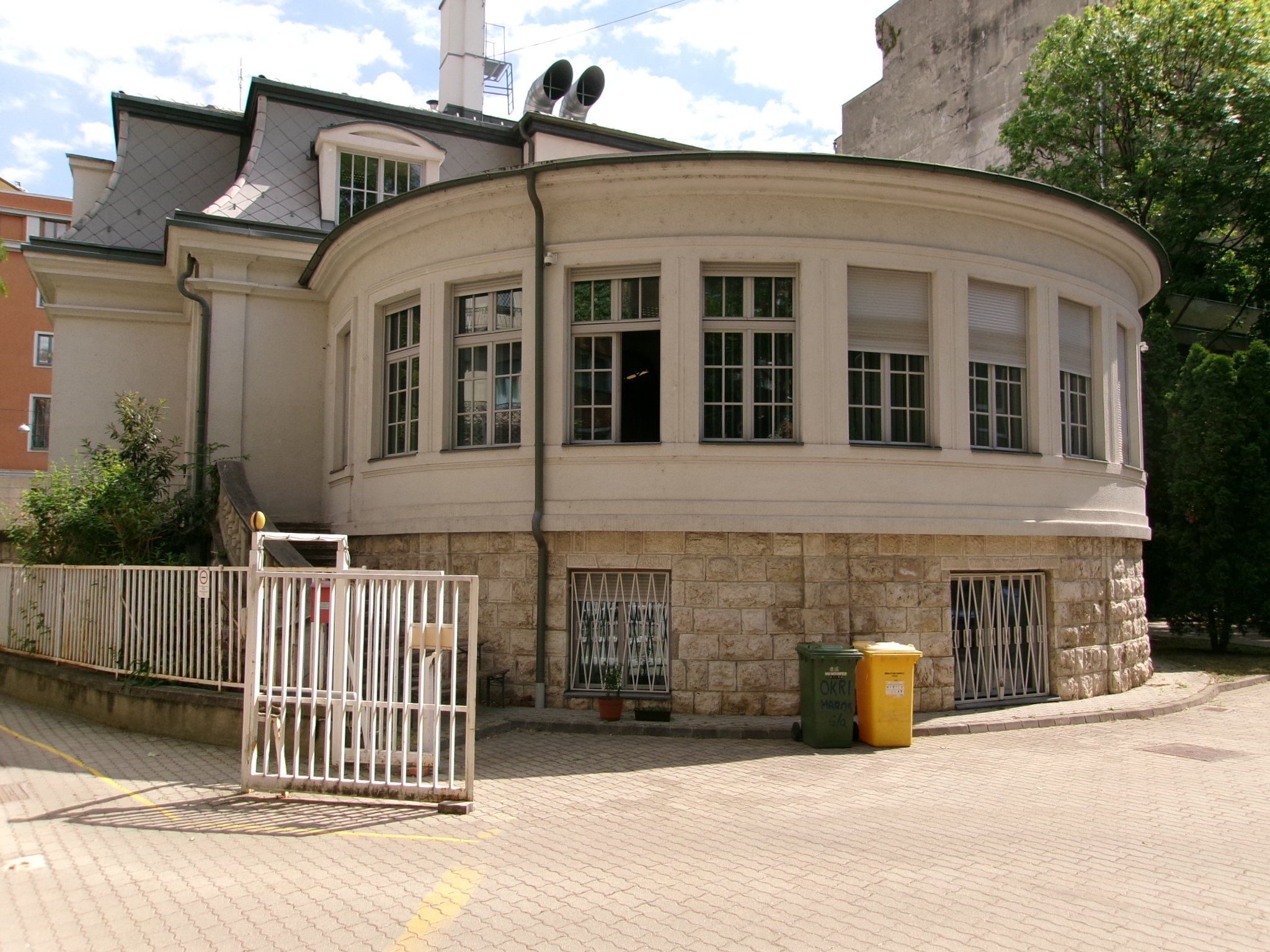 REMAX România extinde rețeaua de francize cu șapte noi unități în orașe din țară