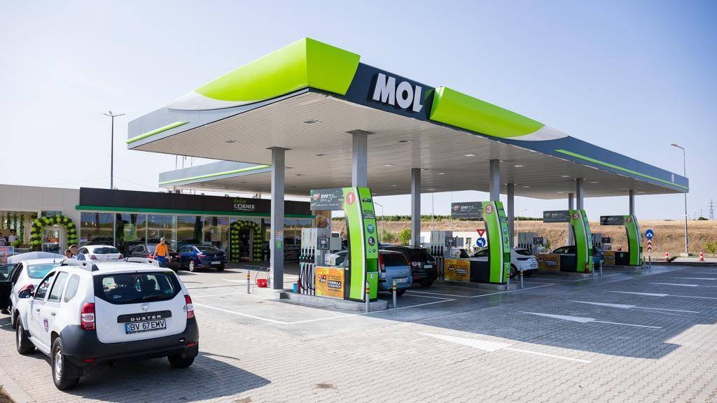 Primele benzinării de pe autostrada A7 vor fi construite de MOL România
