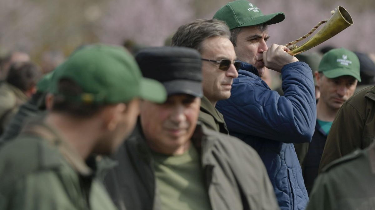 Ancheta la Romsilva: Directori au plecat la vânătoare în timpul programului de lucru