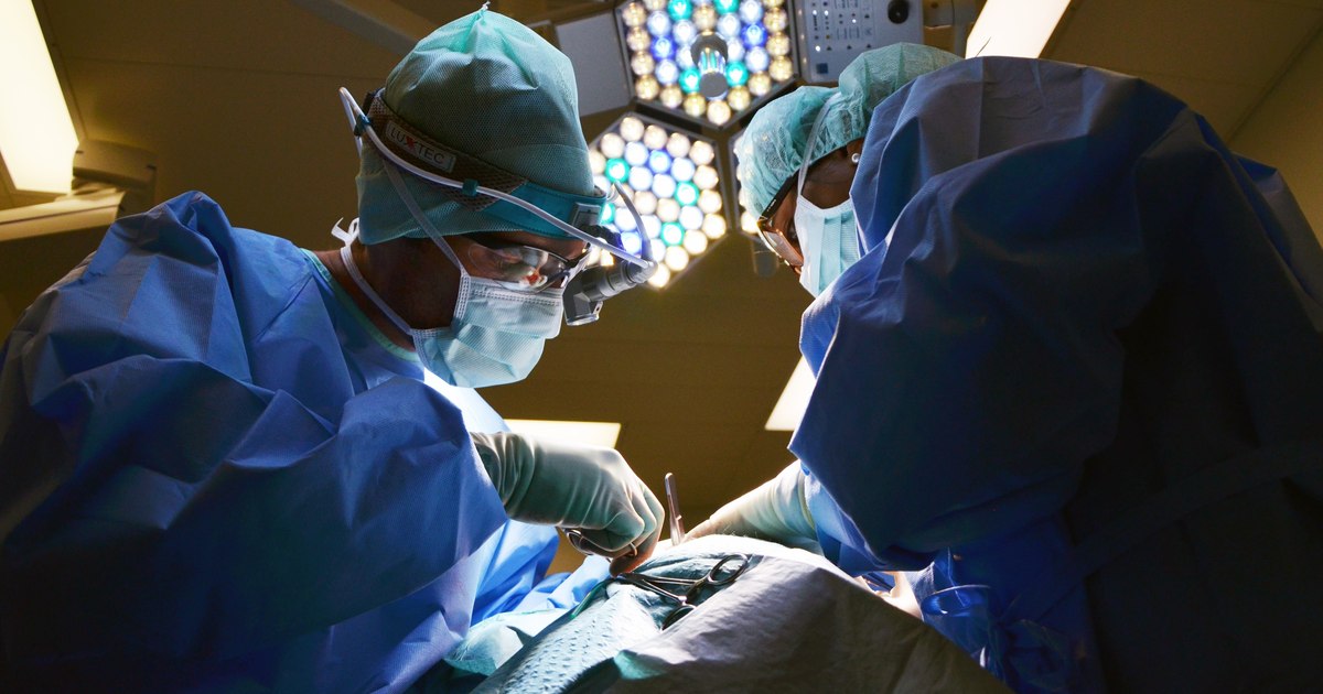 Spitalul Theodor Burghele din București extinde programul de chirurgie urologică asistată robotic