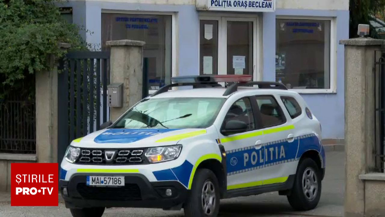 Bărbat de 37 de ani reținut după ce a amenințat o tânără și a lovit un polițist în Beclean