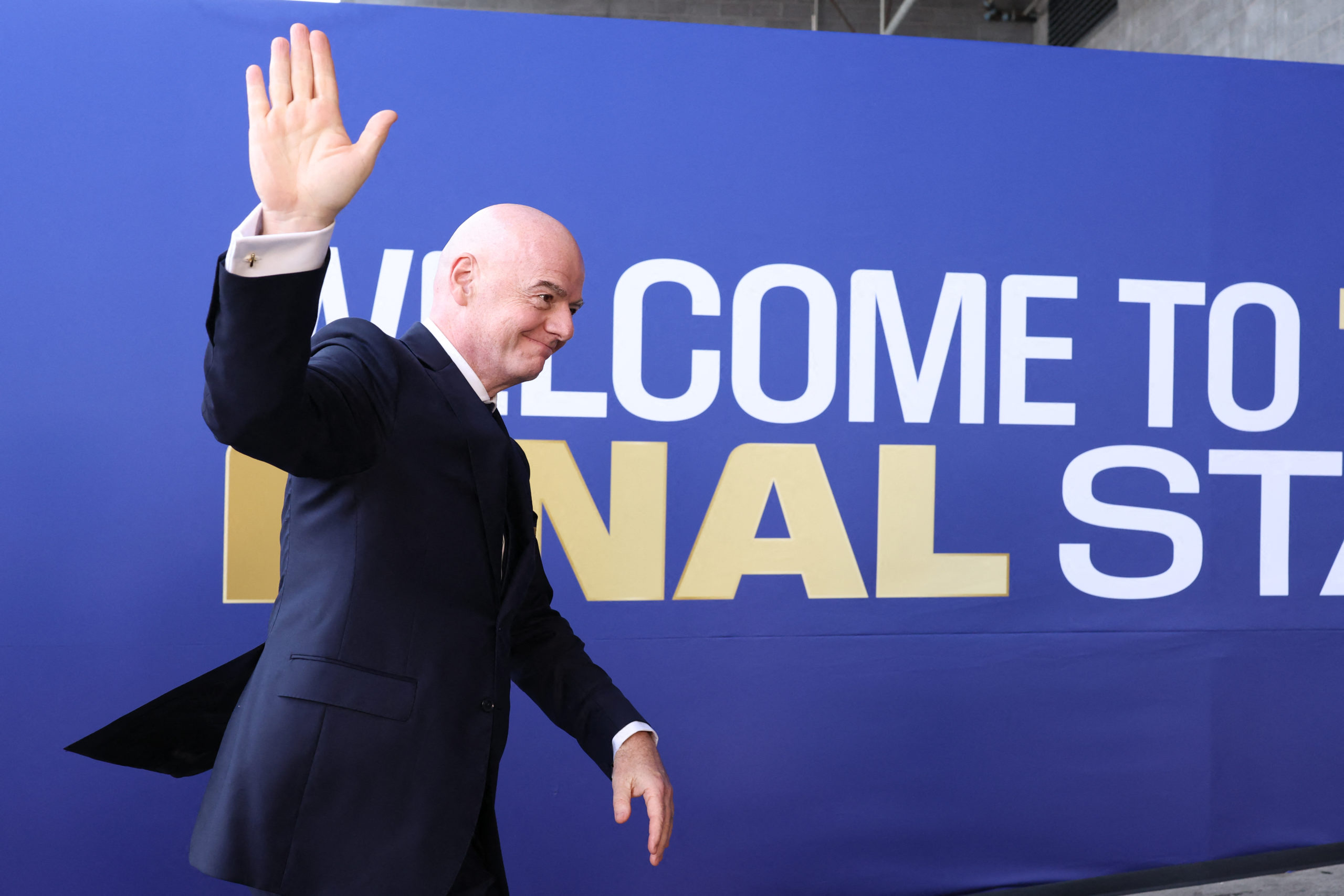 Gianni Infantino și-a cerut scuze asociațiilor membre FIFA după propunerea de vânzare a locurilor la competiții