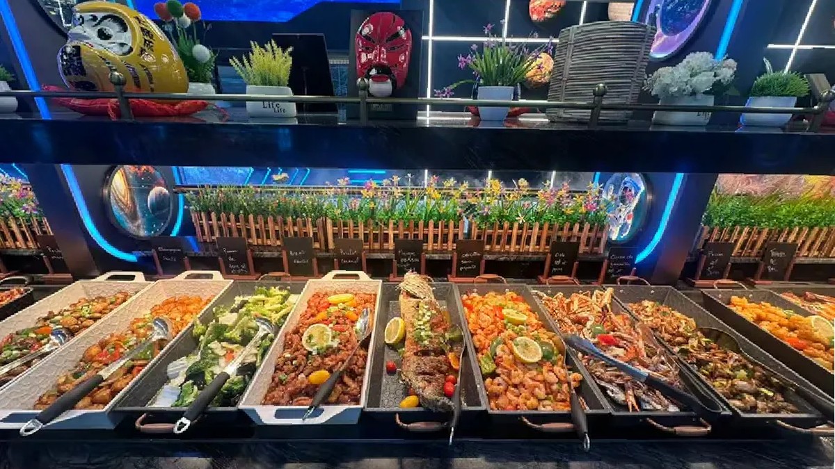 Taxă de 10 euro pentru mâncarea neconsumată la un restaurant de tip bufet suedez din Franța