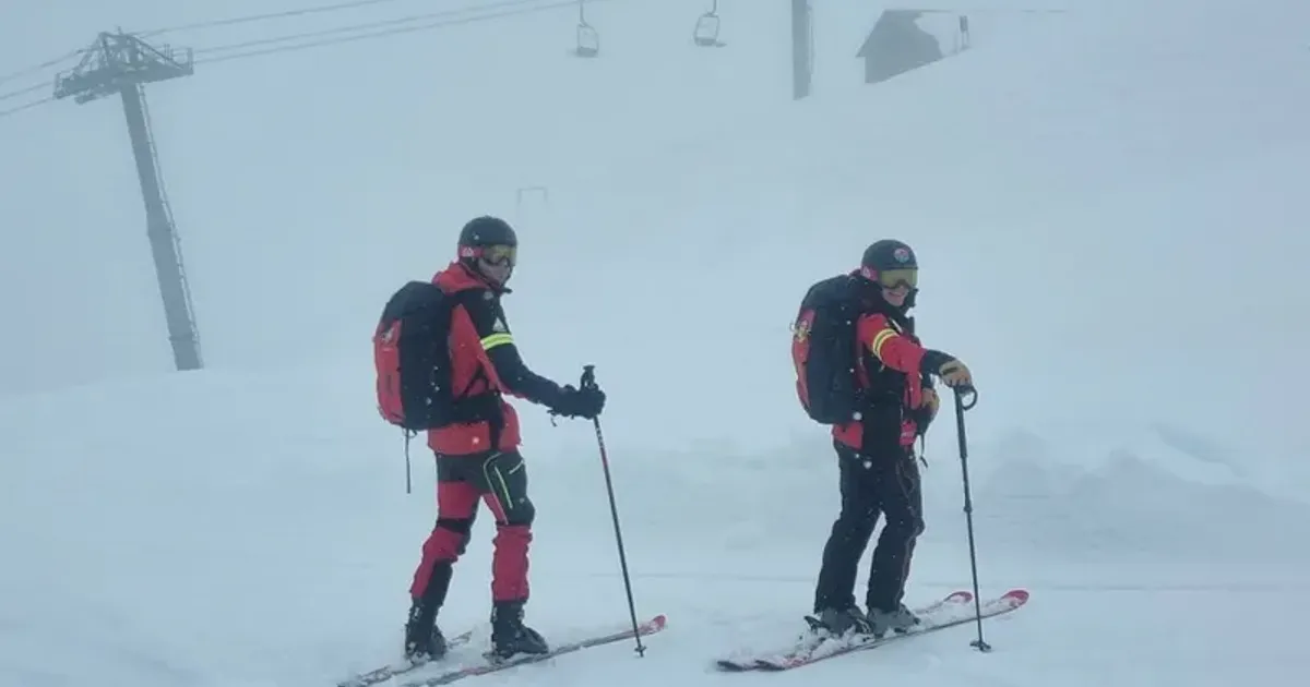Avertisment de la salvamontiști: Condițiile meteo nefavorabile fac traseele montane extrem de periculoase