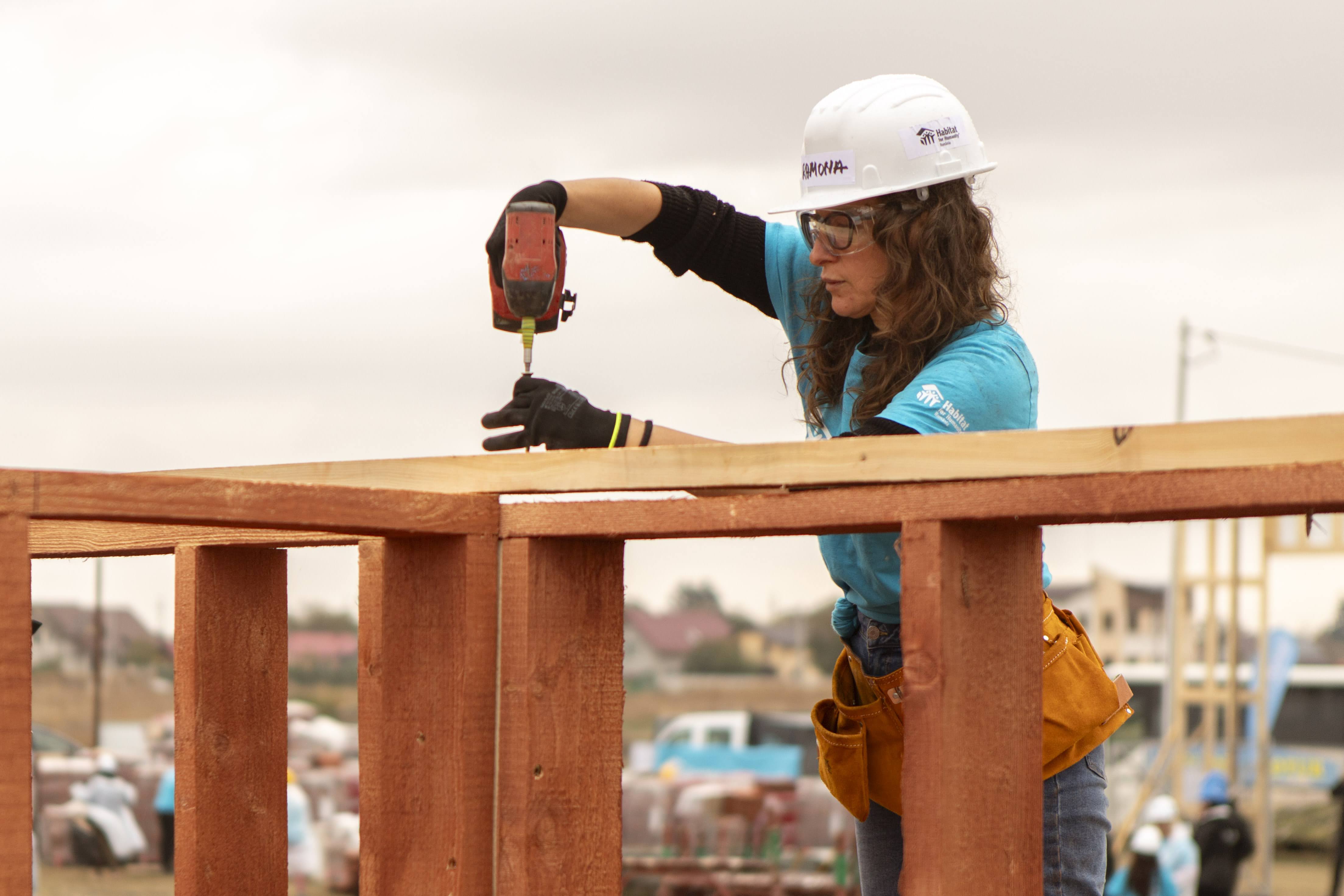 Proiectul Hope Build 2026: 10 locuințe construite de voluntari pentru familii vulnerabile