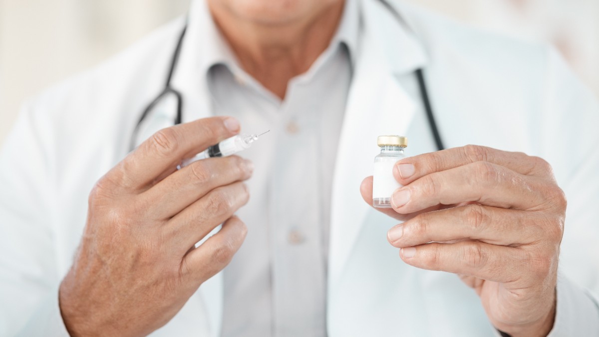 Stocurile de vaccinuri antigripale sunt limitate în farmacii. Când vor ajunge noile doze