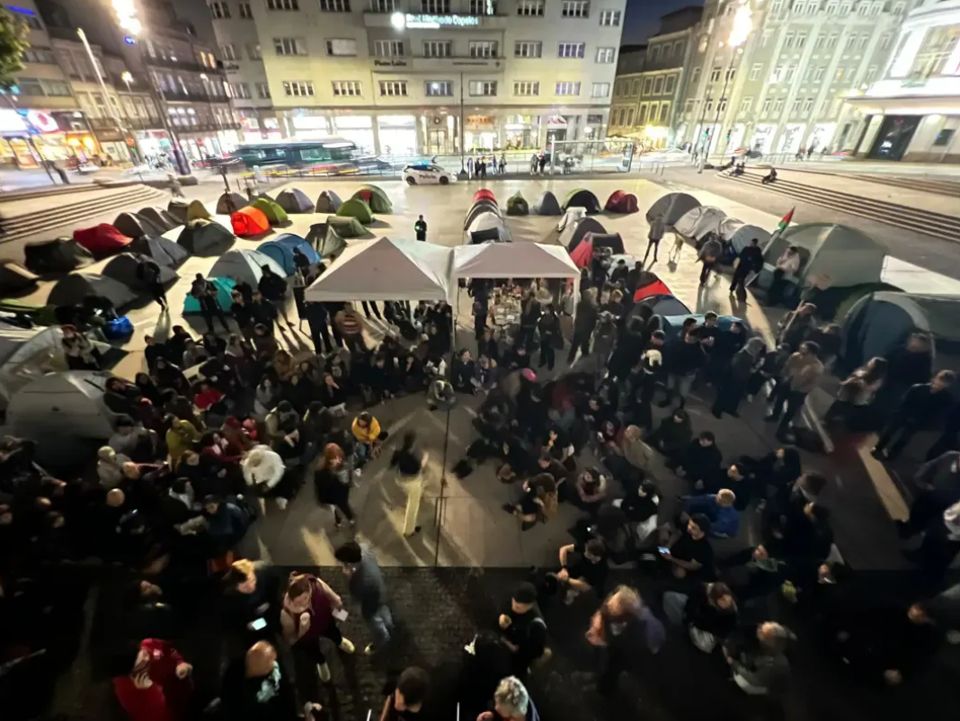 Proteste masive în Portugalia: Zeci de mii de oameni au ieșit în stradă din cauza costurilor la locuințe și alimente