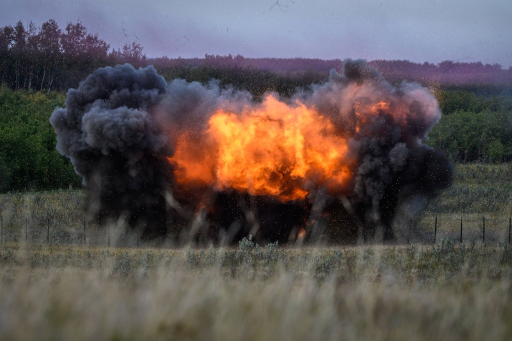 Tragedie în Canada: Incendiu devastator la o bază militară majoră, soldați morți și răniți