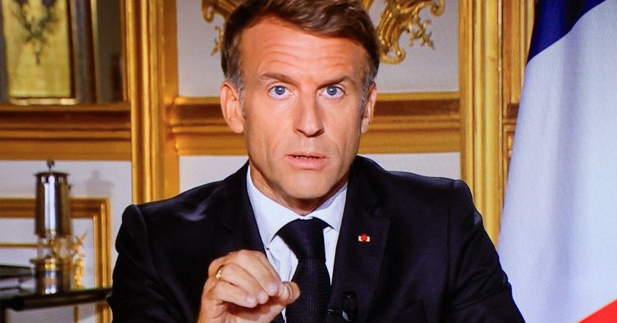 Emmanuel Macron condamnă violențele fără precedent din Franța și cere explicații Ministerului de Interne