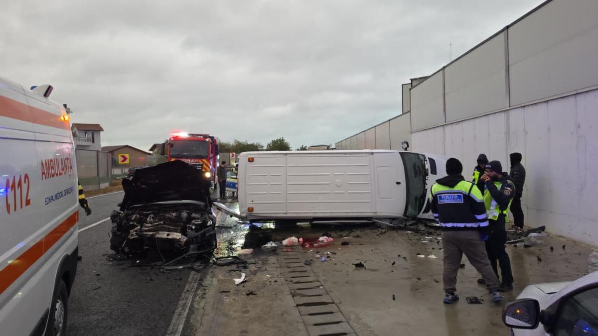 Accident grav pe DN22 în Constanța: microbuz și autoturism implicate, cinci victime