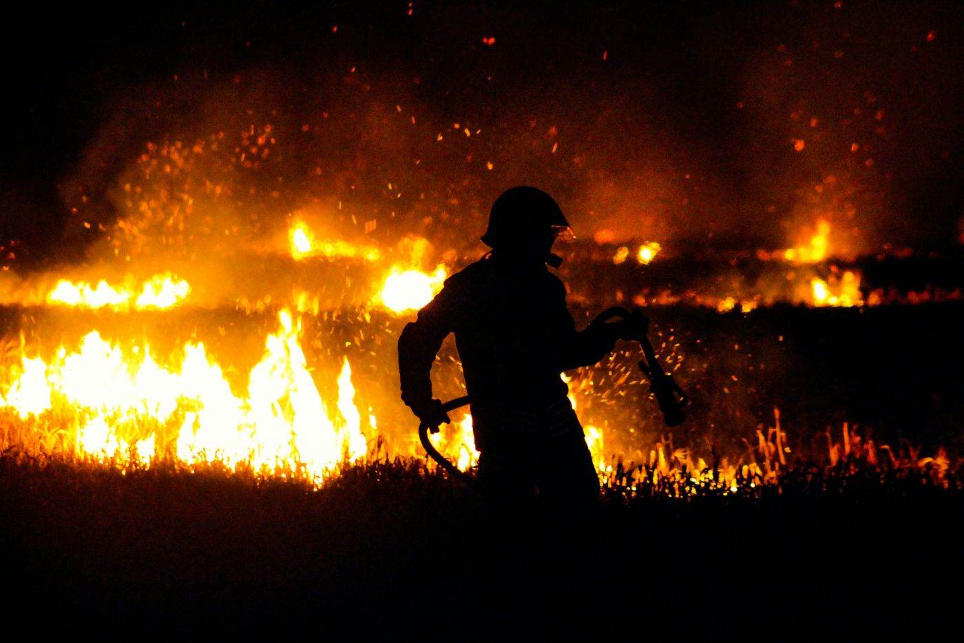 Tragedie militară în Canada: Patru soldați mor și zeci de persoane sunt rănite în urma unui incendiu