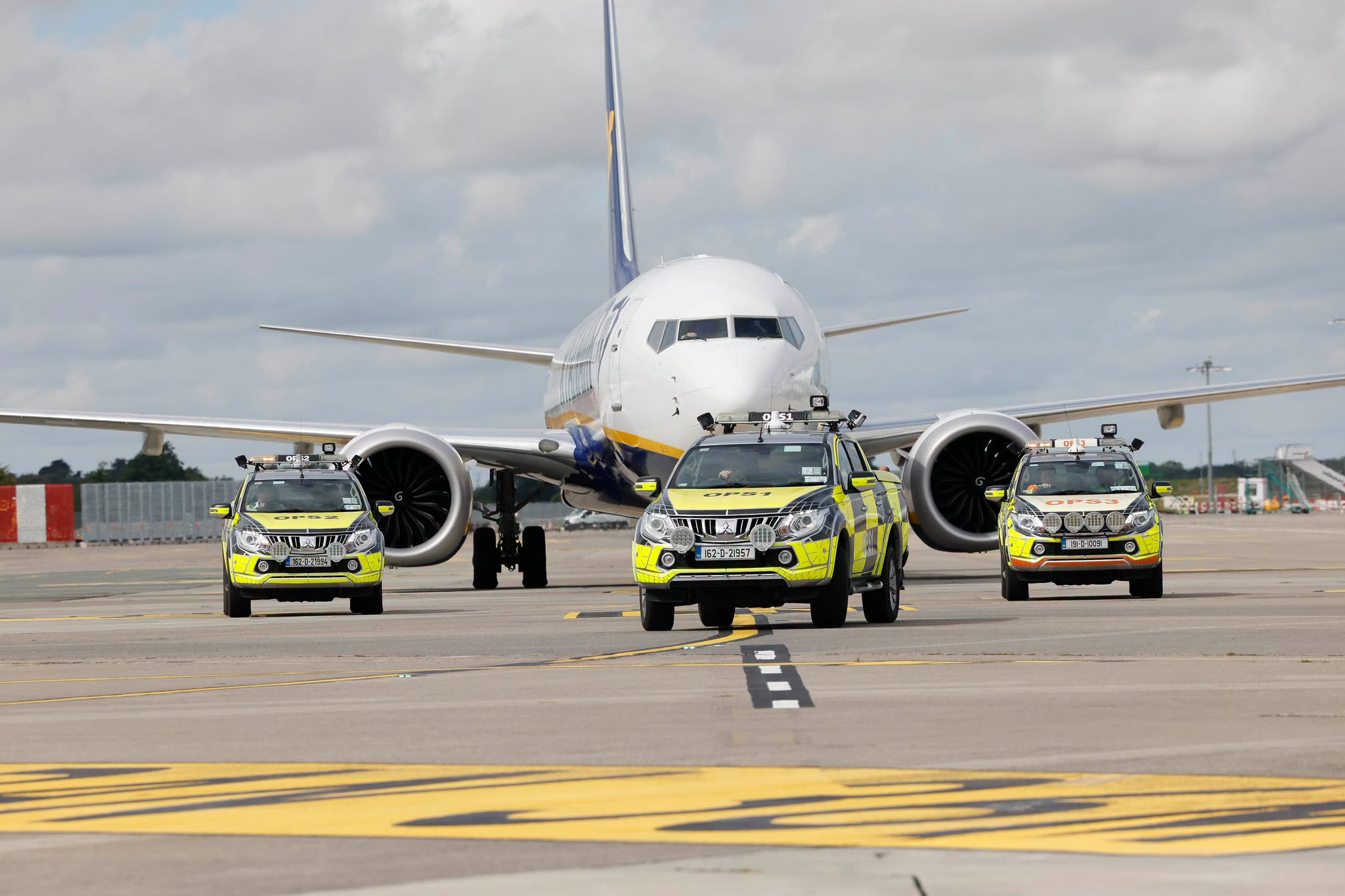 24 de cetățeni români condamnați pentru infracțiuni grave au fost expulzați din Irlanda
