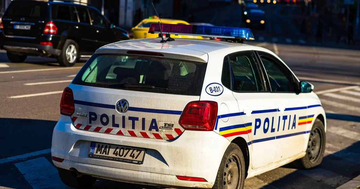 Amenințare cu bombă la un liceu din Cluj-Napoca: zeci de elevi au fost evacuați