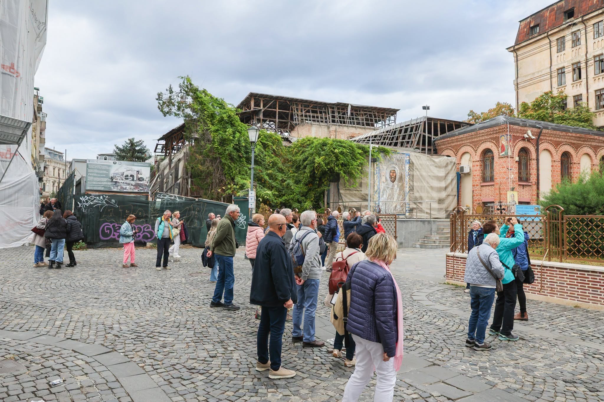 Au început lucrările de punere în siguranță pentru Palatul Voievodal Curtea Veche