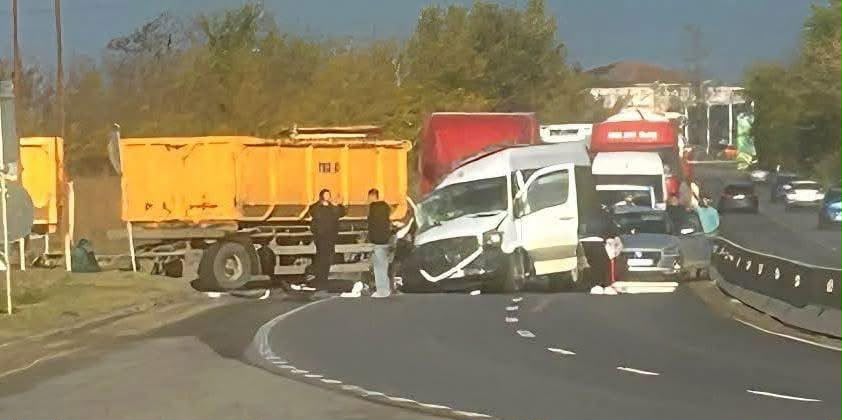 Accident rutier violent pe DN7, în localitatea Buftea: două persoane au decedat