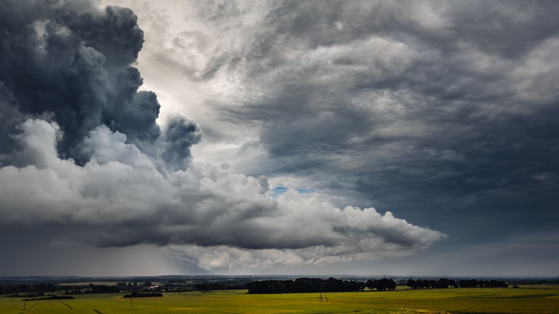 Prognoză meteo pentru România: temperaturi mai ridicate și ploi abundente la sfârșitul lunii octombrie