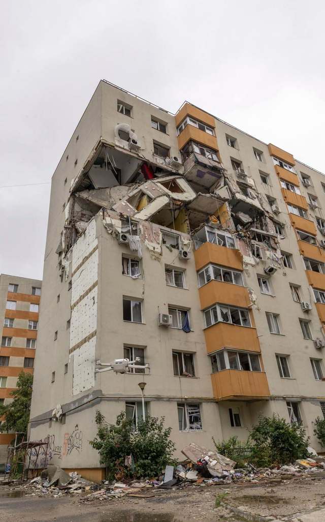 Demarează lucrările de punere în siguranță a blocului din Rahova, distrus în urma exploziei