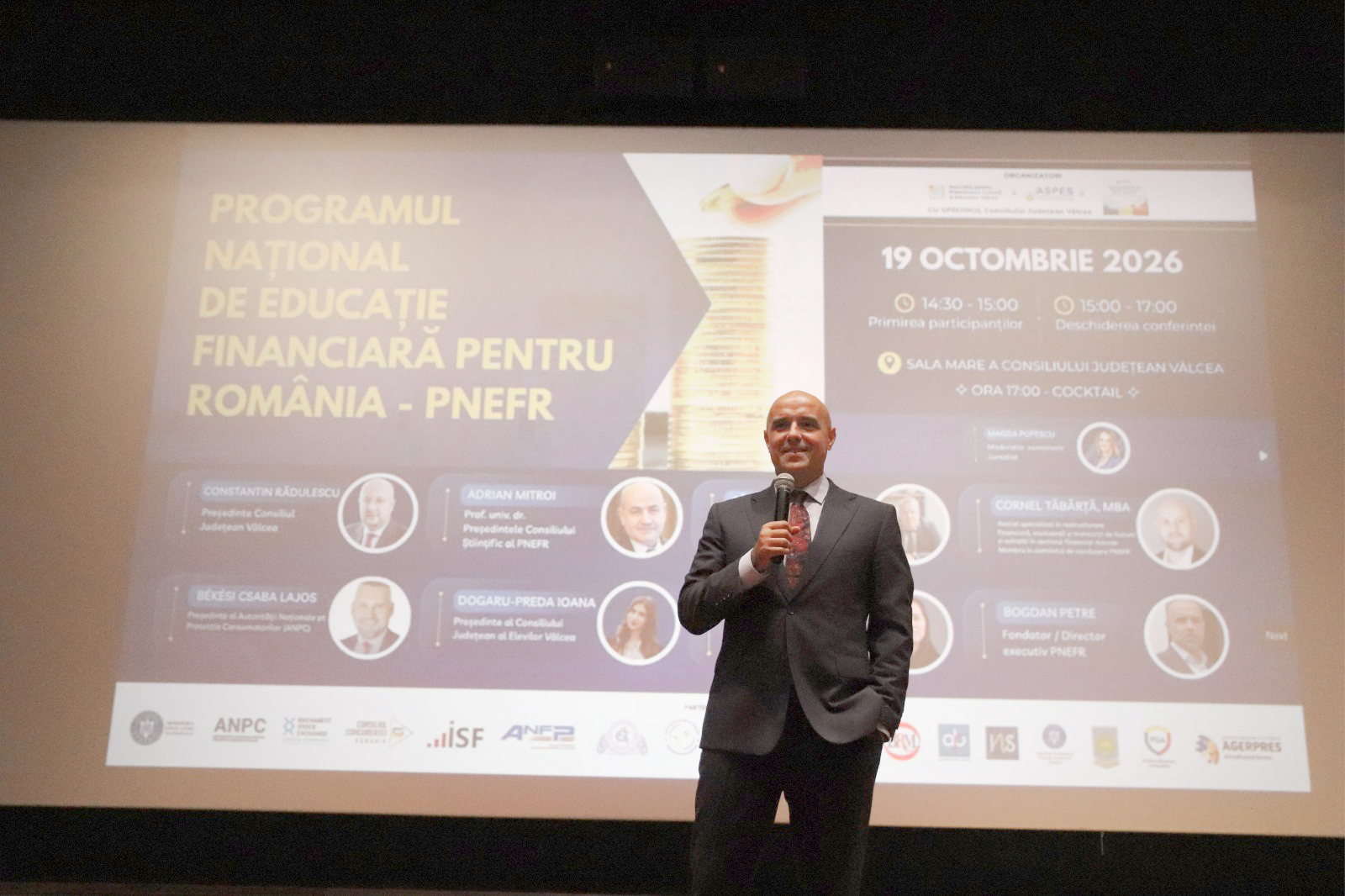 Programul Național de Educație Financiară se extinde în liceele din Râmnicu Vâlcea începând cu luna noiembrie