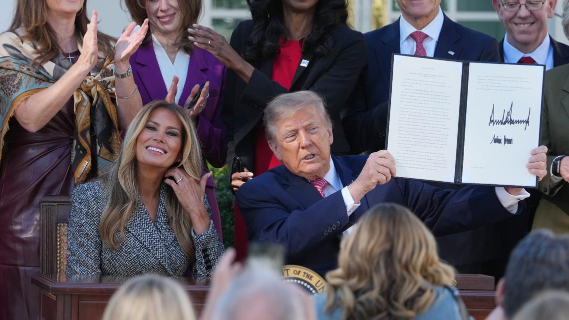 Gest simbolic la Casa Albă: Donald Trump a invitat-o pe Melania Trump să semneze un ordin executiv