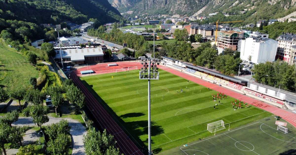 Universitatea Craiova joacă în Andorra pe un stadion de poveste, situat la peste 1.200 de metri altitudine