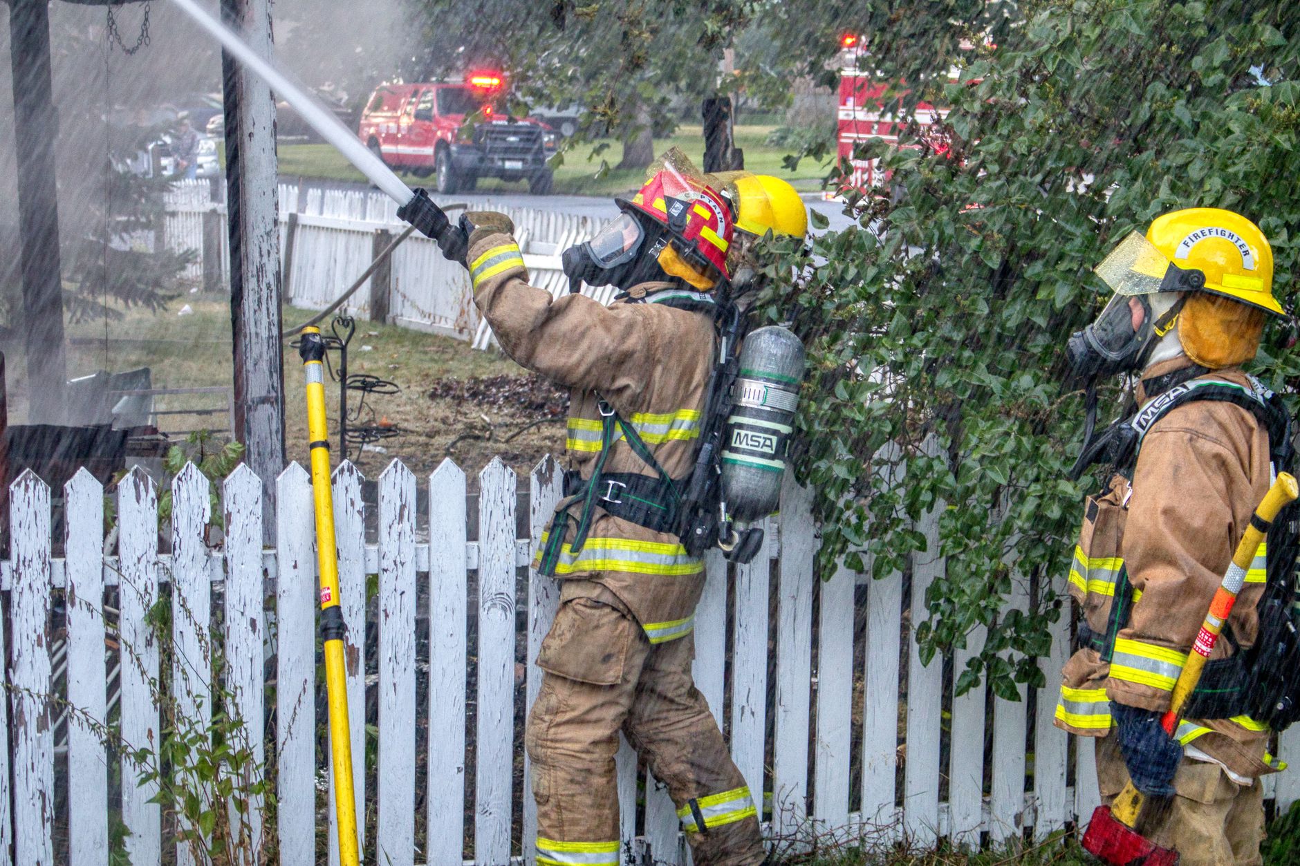 Incendiu violent la o țeavă de gaz în Sibiu: Aproximativ 60 de persoane au fost evacuate