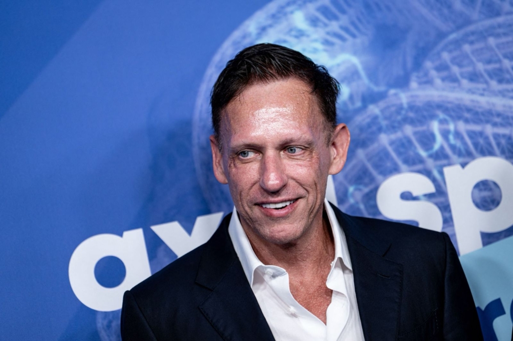 Peter Thiel avertizează: Controlul asupra inteligenței artificiale ar putea aduce Anticristul