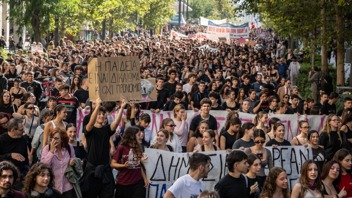 Proteste masive în Grecia: peste 10.000 de persoane au ieșit în stradă împotriva scumpirilor