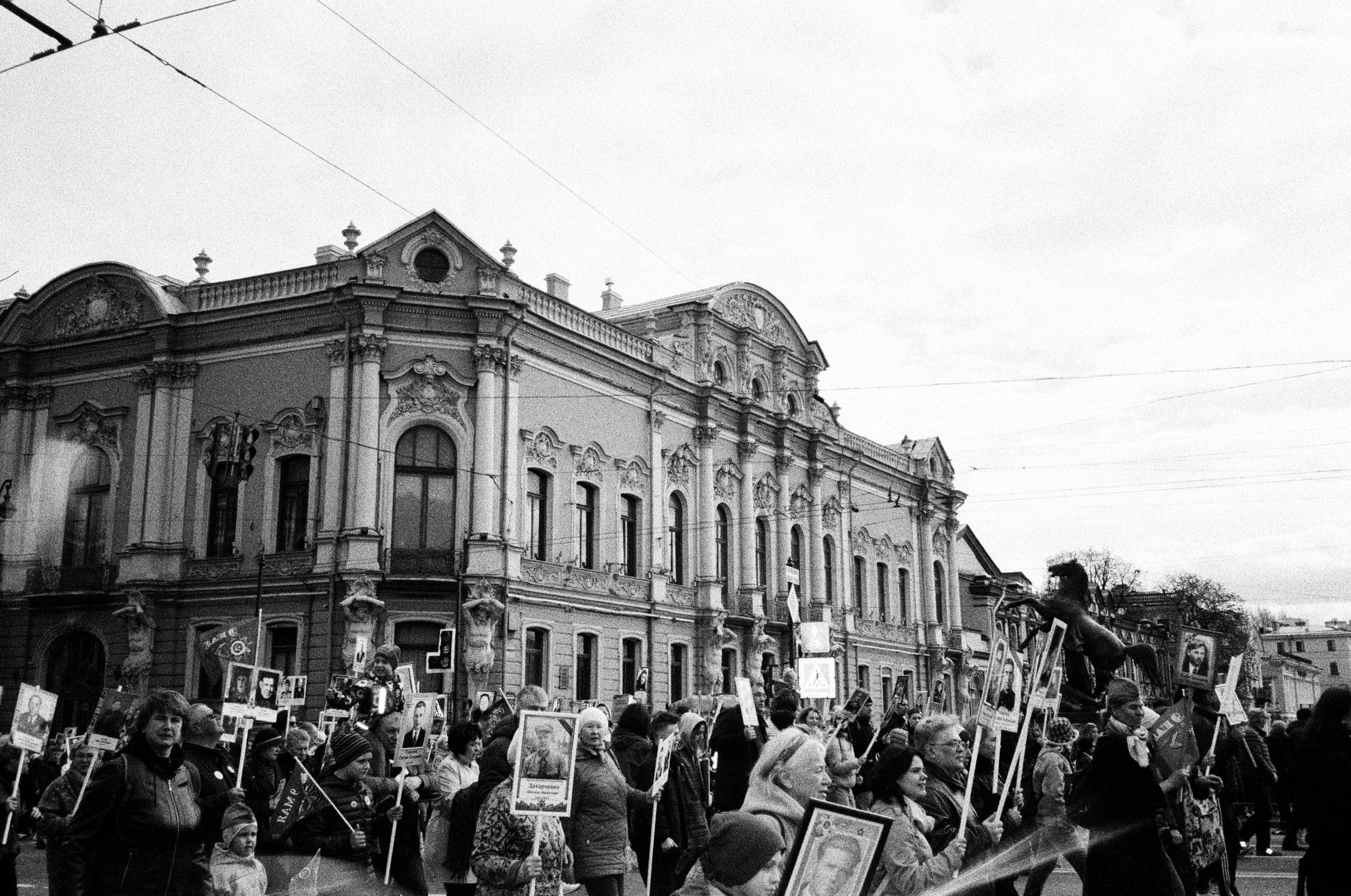 Proteste masive în Grecia: Studenți și profesori cer fonduri pentru educație și ajutor pentru chirii