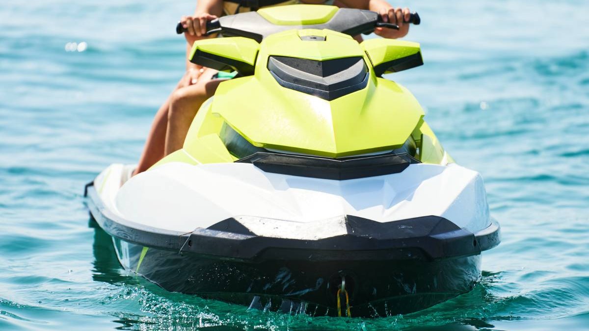 Un cetățean român a traversat ilegal granița dintre Canada și SUA pe un jet ski pentru a spăla bani