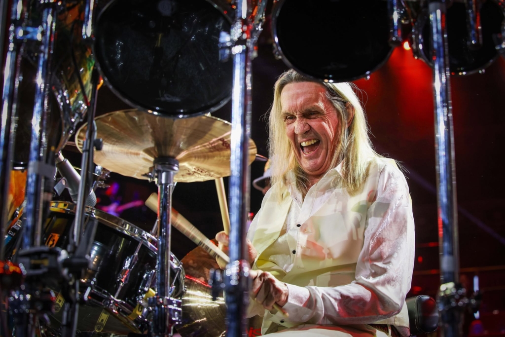 Nicko McBrain, fostul baterist Iron Maiden, a refuzat o invitație la golf din partea lui Donald Trump