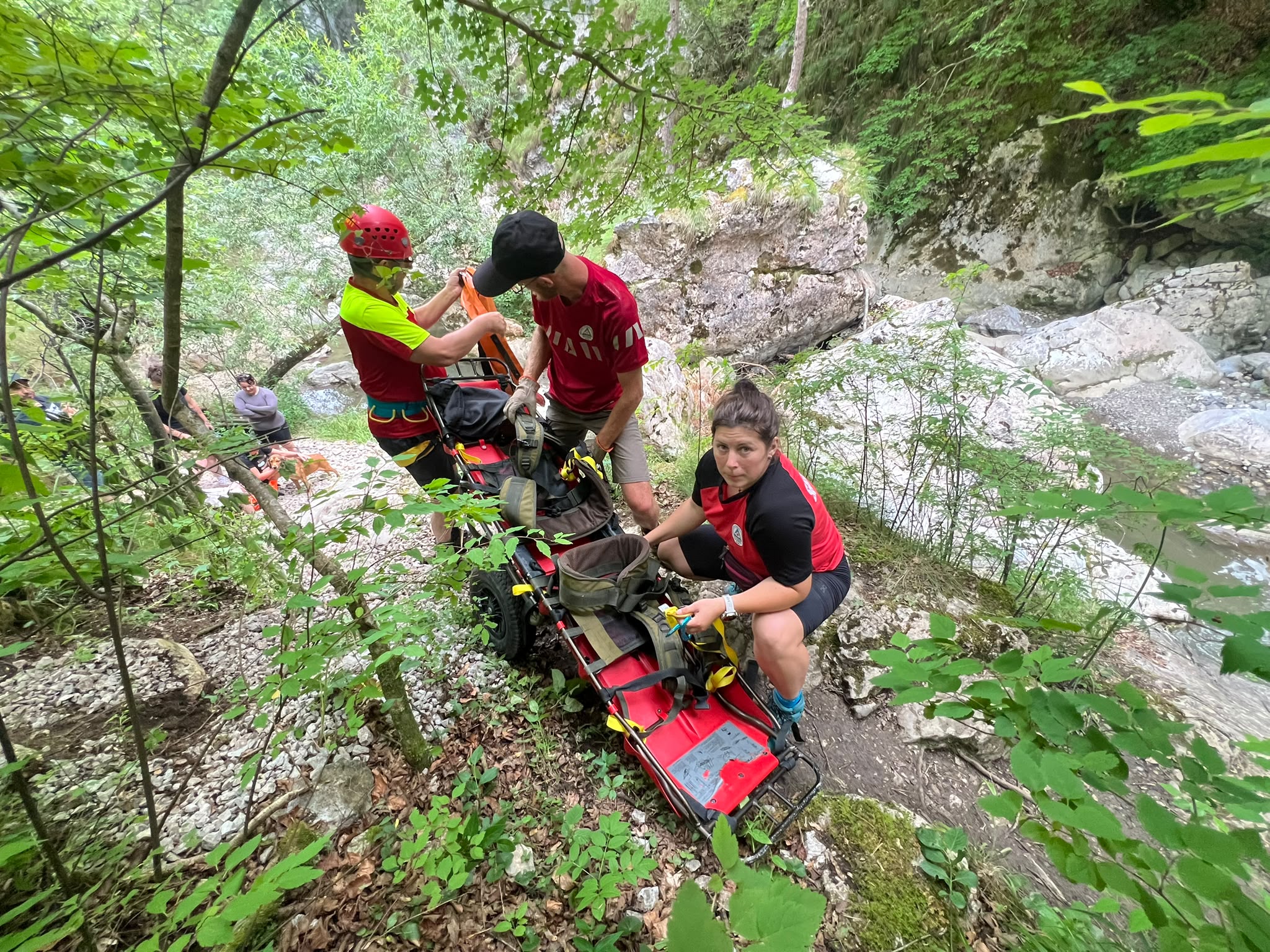Salvamont va utiliza inteligența artificială și peste 200 de drone pentru misiuni de salvare