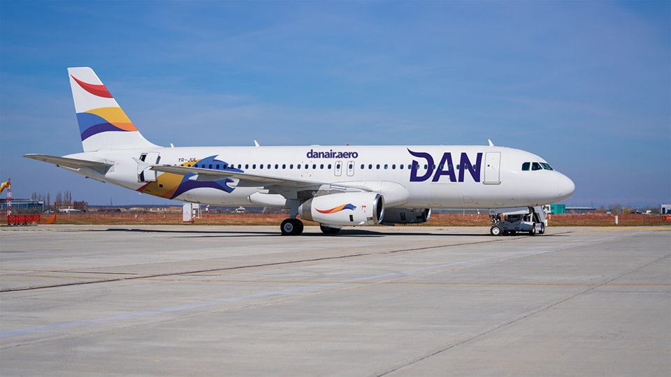 Compania aeriană Dan Air a solicitat intrarea în insolvență