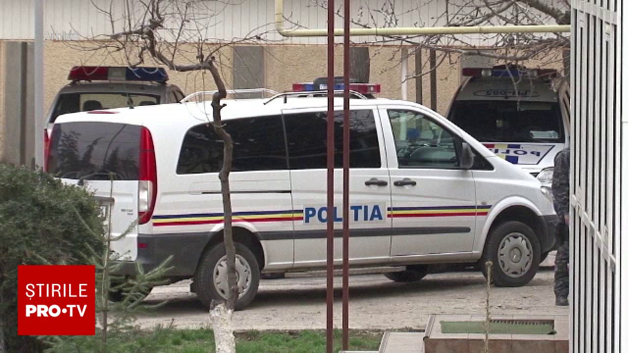 Tânăr de 17 ani sechestrat și bătut de un grup de tineri în Craiova. Agresorii au fost reținuți