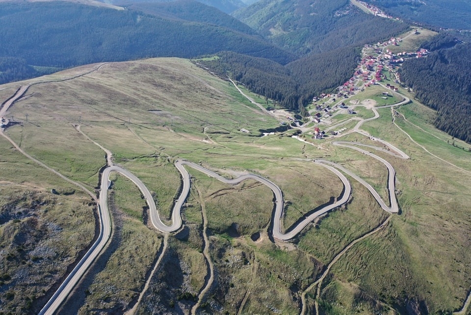 Restricții de iarnă pe Transfăgărășan și Transalpina: când se pot închide drumurile montane