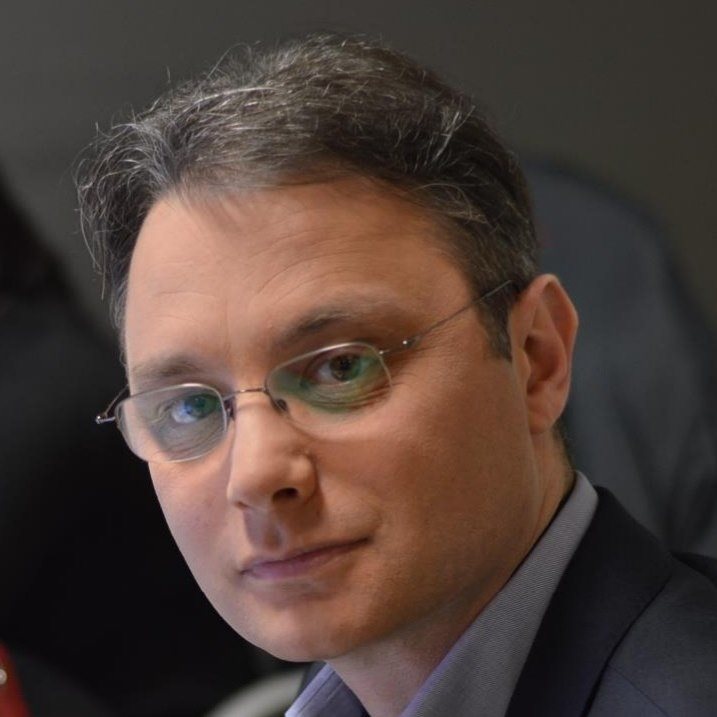 Luca Niculescu anunță un plan integrat pentru creșterea siguranței elevilor în școli