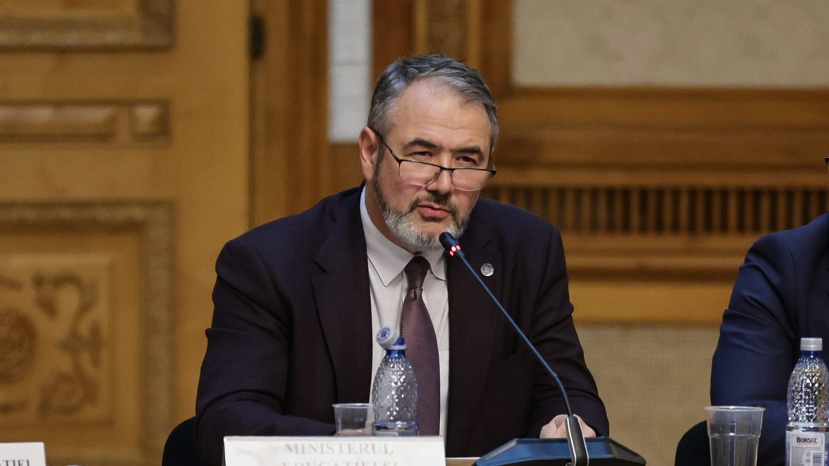 Sorin Costreie propune 1.000 de paznici în școli și verificarea ghiozdanelor după atacurile violente