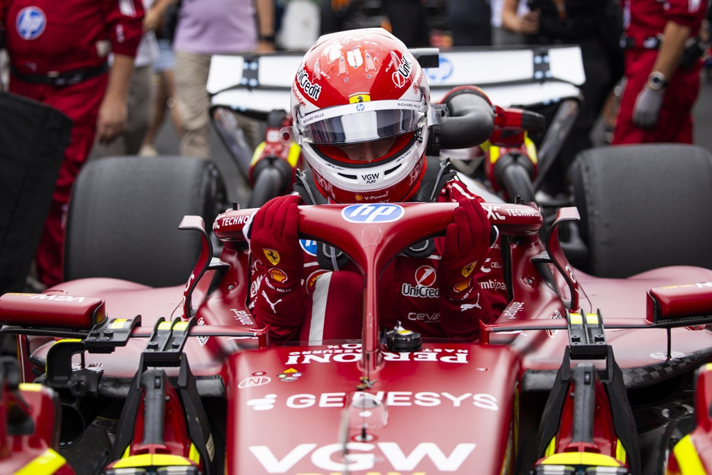 Charles Leclerc reacționează la afirmațiile lui Isack Hadjar despre performanța mașinii Ferrari