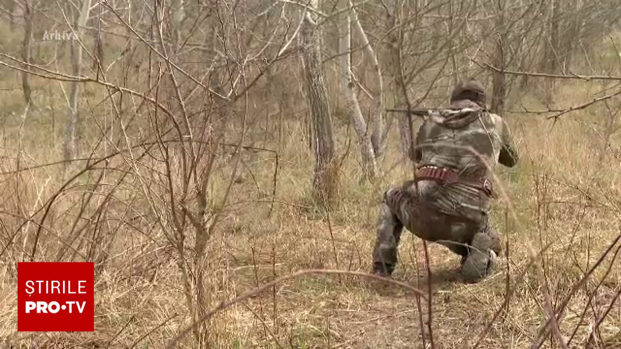 Accident cu armă de foc în timpul unei partide de vânătoare din Botoșani: un bărbat a fost împușcat în piept