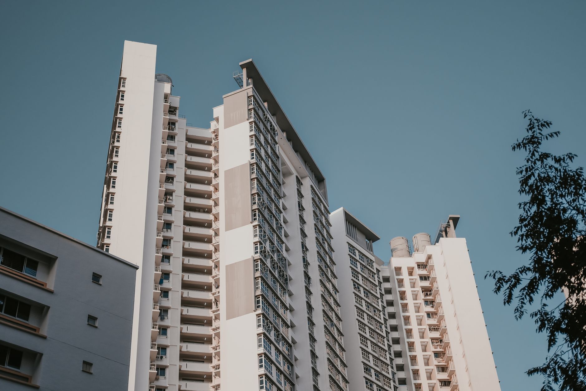 Piața imobiliară din România suferă o prăbușire: tranzacțiile au scăzut cu peste 32% în trimestrul al treilea