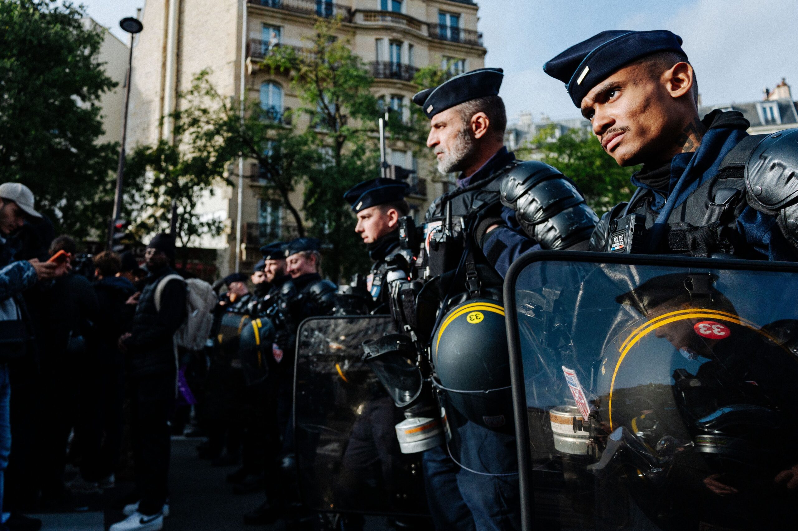 Franța mobilizează 70.000 de forțe de ordine pentru protestele de la sfârșitul săptămânii