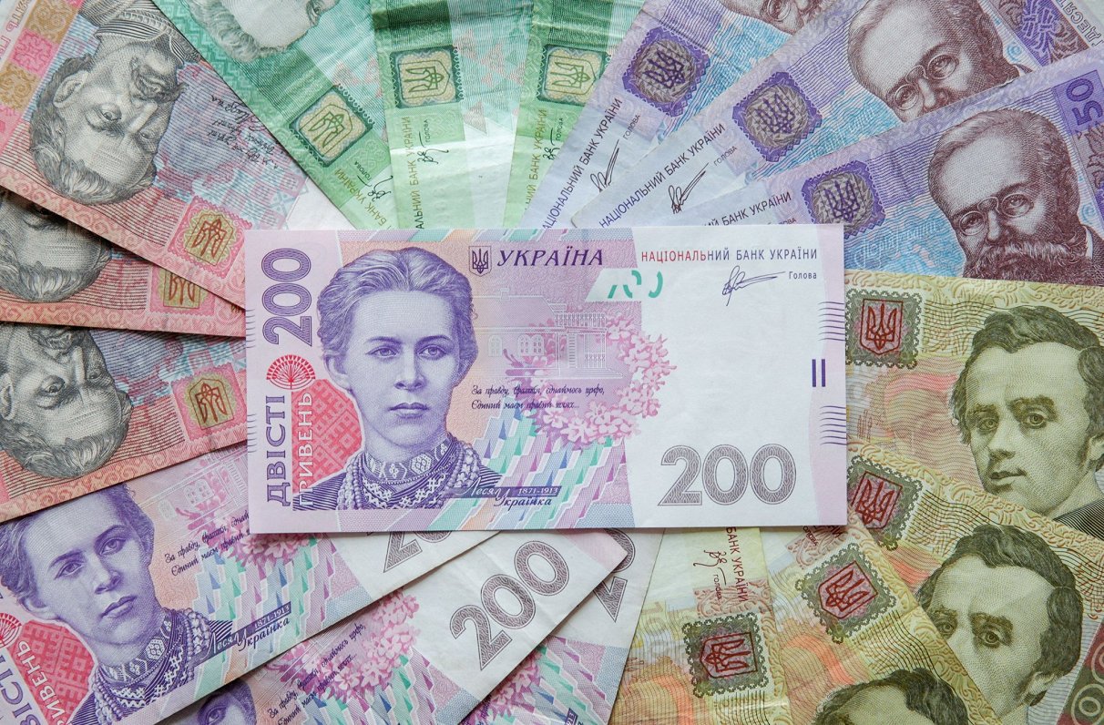 Hrivna a atins un minim istoric față de dolar. Moneda ucraineană se depreciază sever
