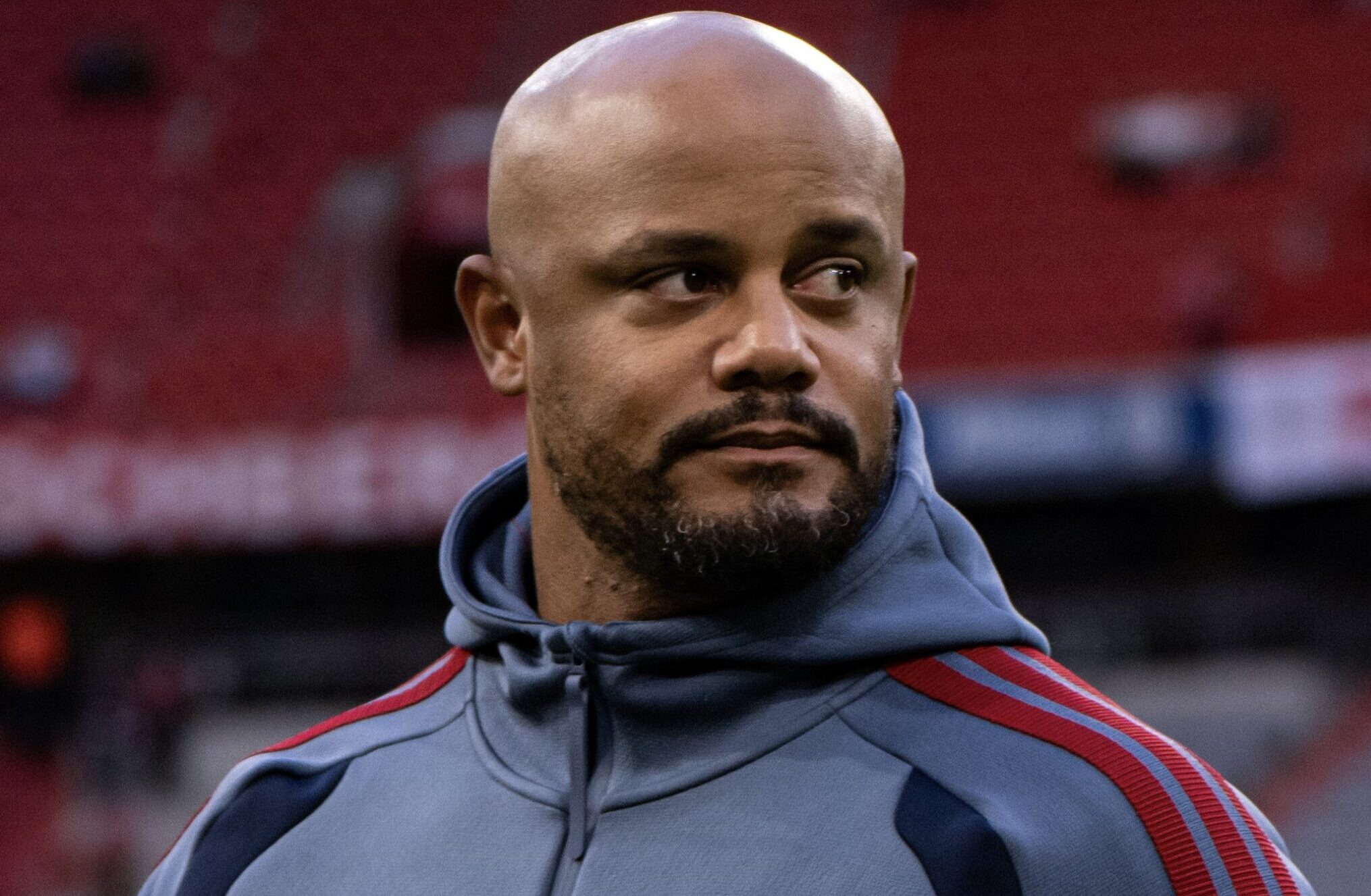 Vincent Kompany a fost spitalizat de urgență după ce i s-a făcut rău la baza de pregătire a echipei Bayern Munchen