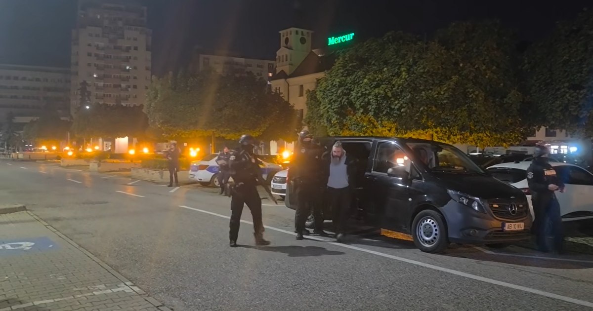 Incident violent în sediul Poliției din Alba Iulia: un bărbat a intrat cu o armă de airsoft și a cerut să fie împușcat