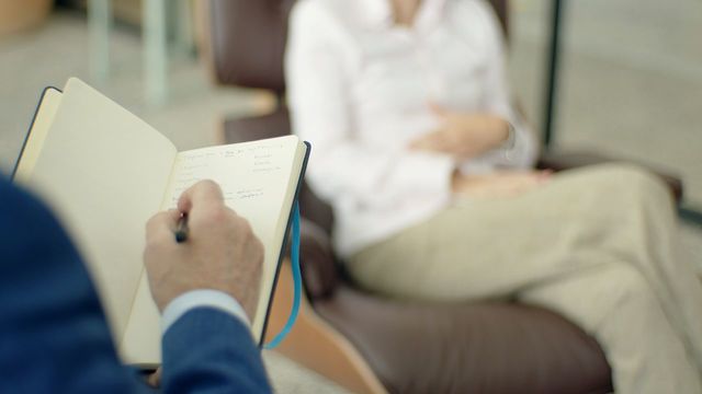 Bucureștiul, cea mai mare piață de psihoterapie din România: de ce se concentrează atât de mulți specialiști în Capitală