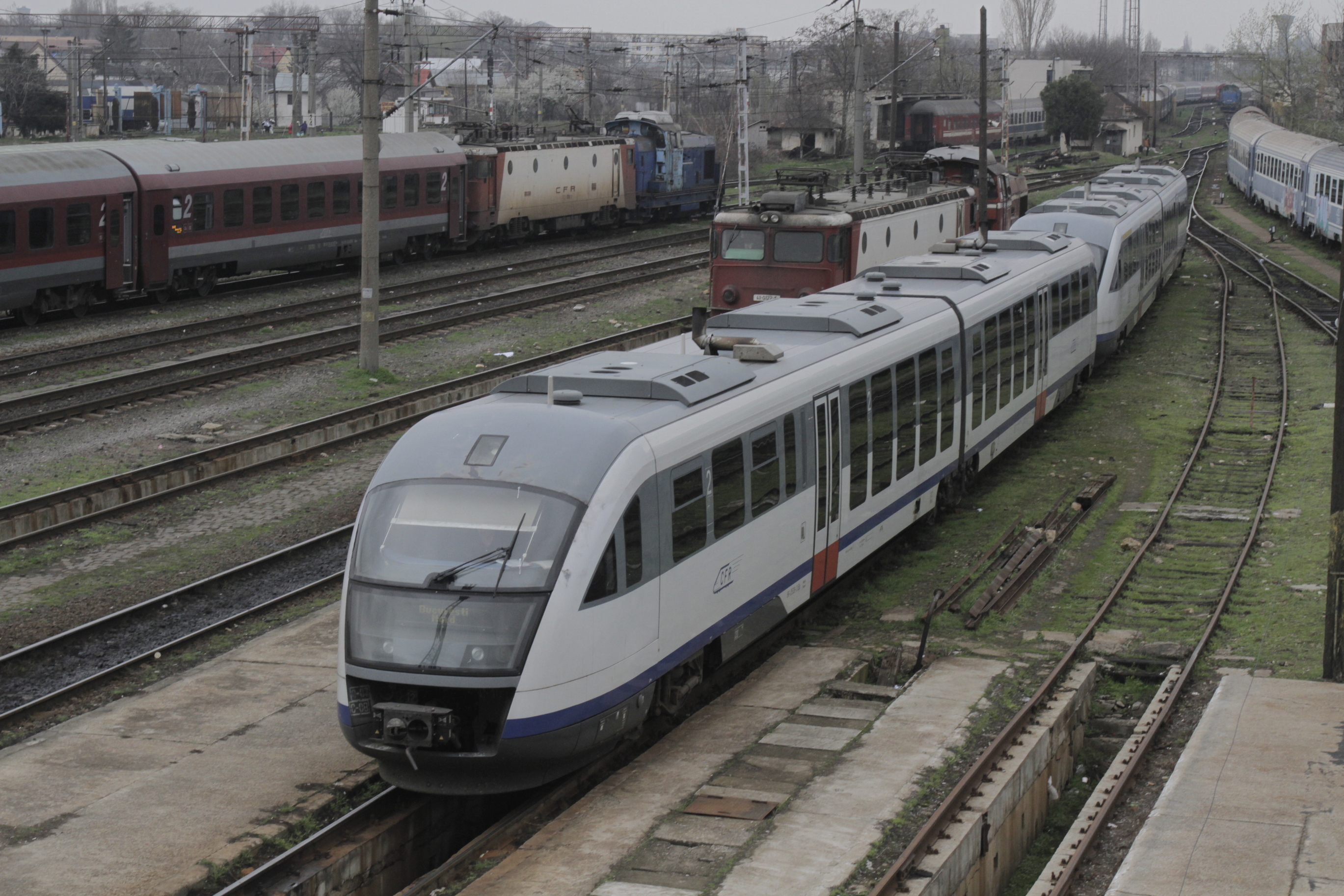 De ce trenurile așteaptă la intrarea în Gara de Nord: explicațiile CFR Infrastructură