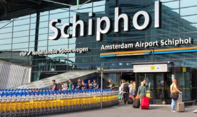 Zeci de zboruri anulate la aeroportul Schiphol din Amsterdam din cauza furtunii Boelo