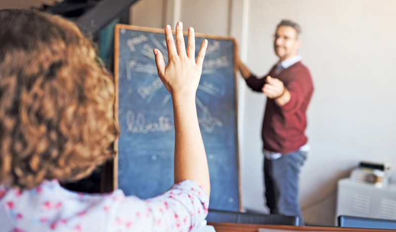 Sorin Costreie propune fiscalizarea meditațiilor și o abordare de educație personalizată pentru elevi