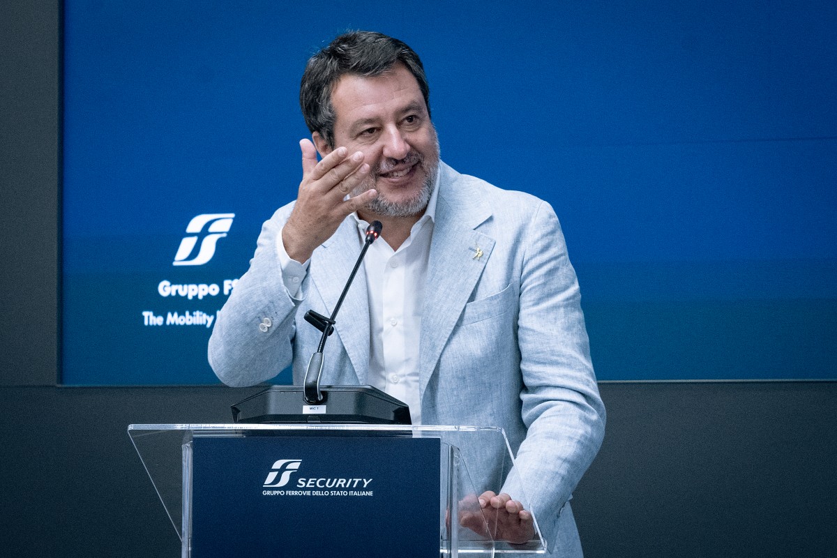 Matteo Salvini a fost reconfirmat la conducerea partidului Liga, în ciuda scăderii popularității