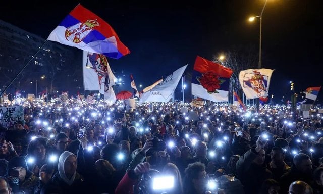 Serbia: Mișcarea studențească a pus capăt regimului lui Aleksandar Vučić